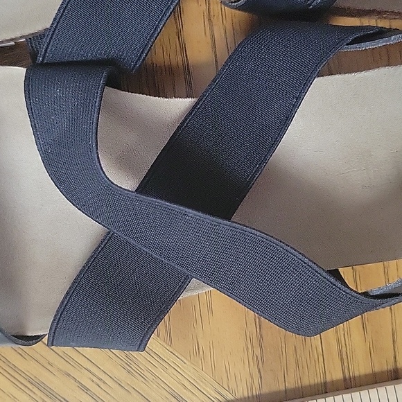 3/$12 ☆☆Strappy black sandals size 10 - Picture 5 of 10